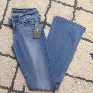 NWT 7 For All Mankind Jeans size 28